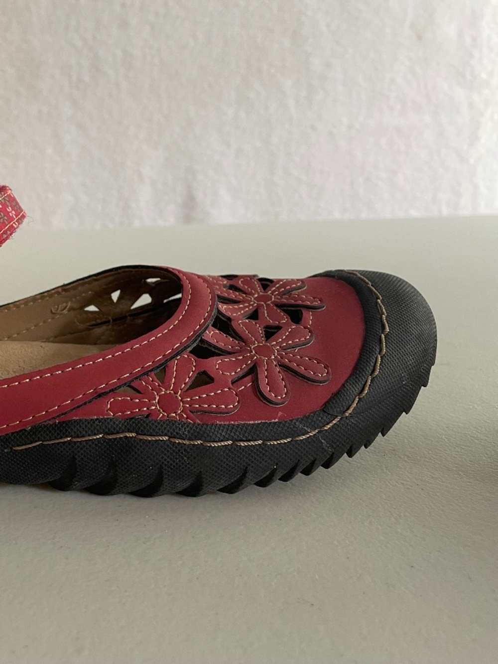 JBU by Jambu Wildflower Mary Jane Sandals Red Comfort Cut-out Hike Vegan, 8.5 - Picture 7 of 7